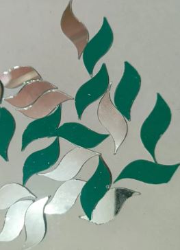 Leaf shape Mirror in small size